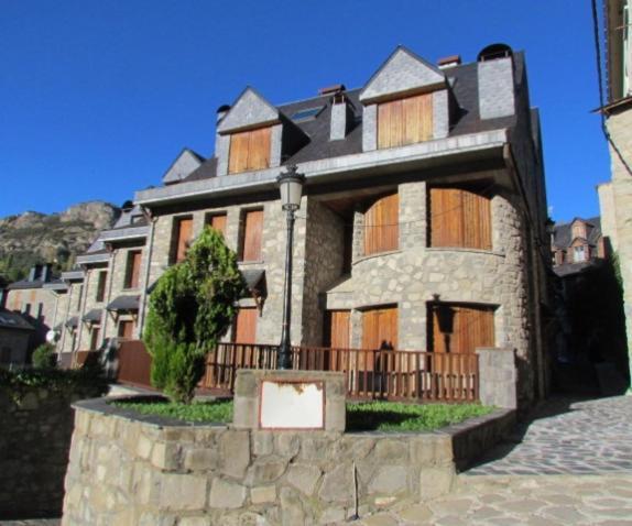 Duplex Quinones Apartamento El Pueyo de Jaca Exterior foto